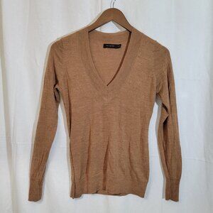 The Limited Camel V-Neck Lightweight Knit Sweater Size S